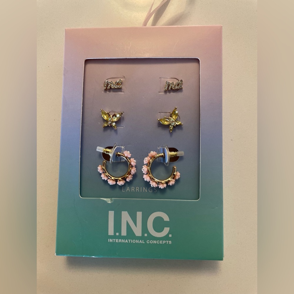 152. Inc International Concepts NIB 3 pair earrings boxed gift set